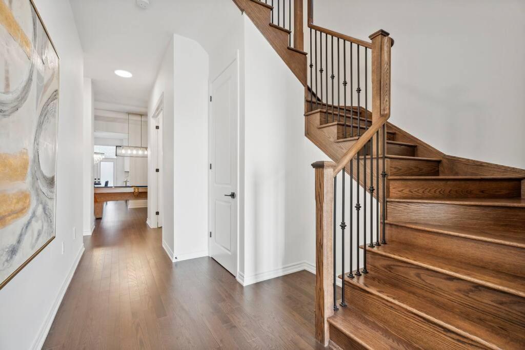 Barrie Luxe, Pool Table 6 Bedroom 6 Ba Custom Design A+ Location Exterior foto